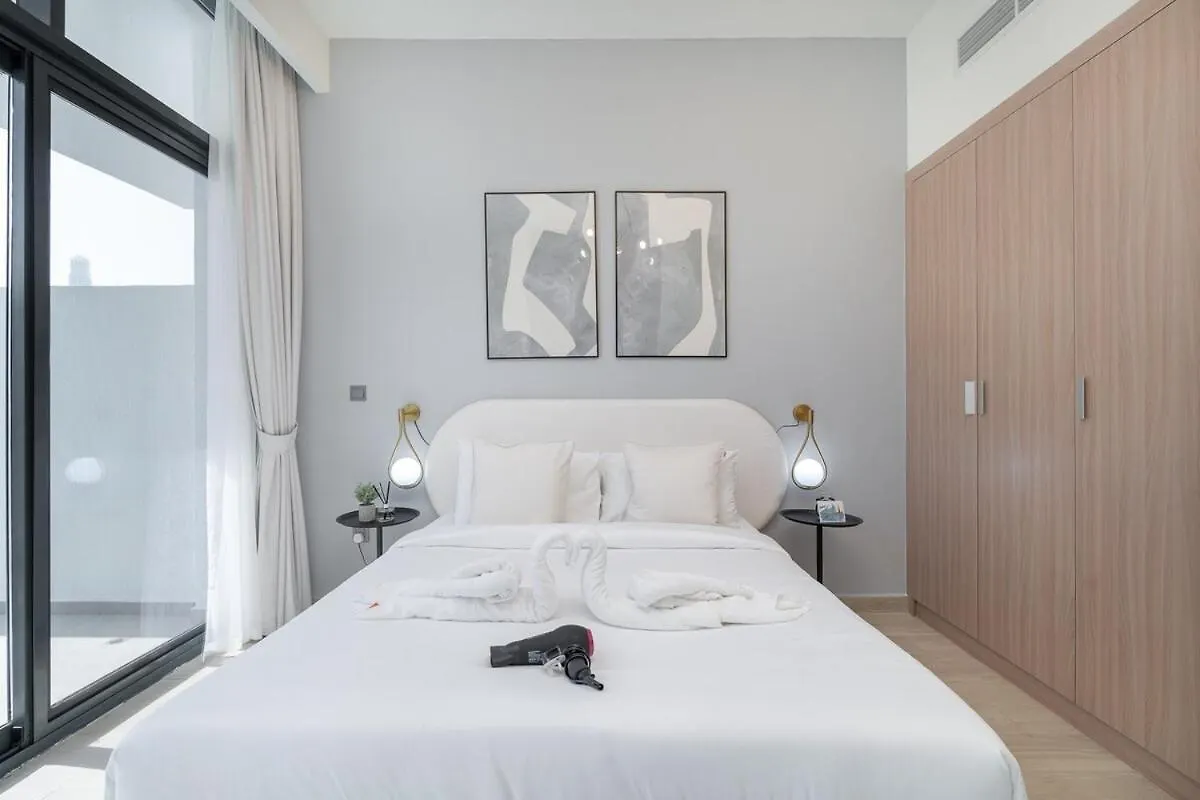 Homey Studio Apartment Perfect For 2 In Meydan Dubai